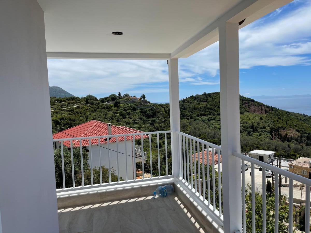 Persephone Hotel Himare Luaran gambar