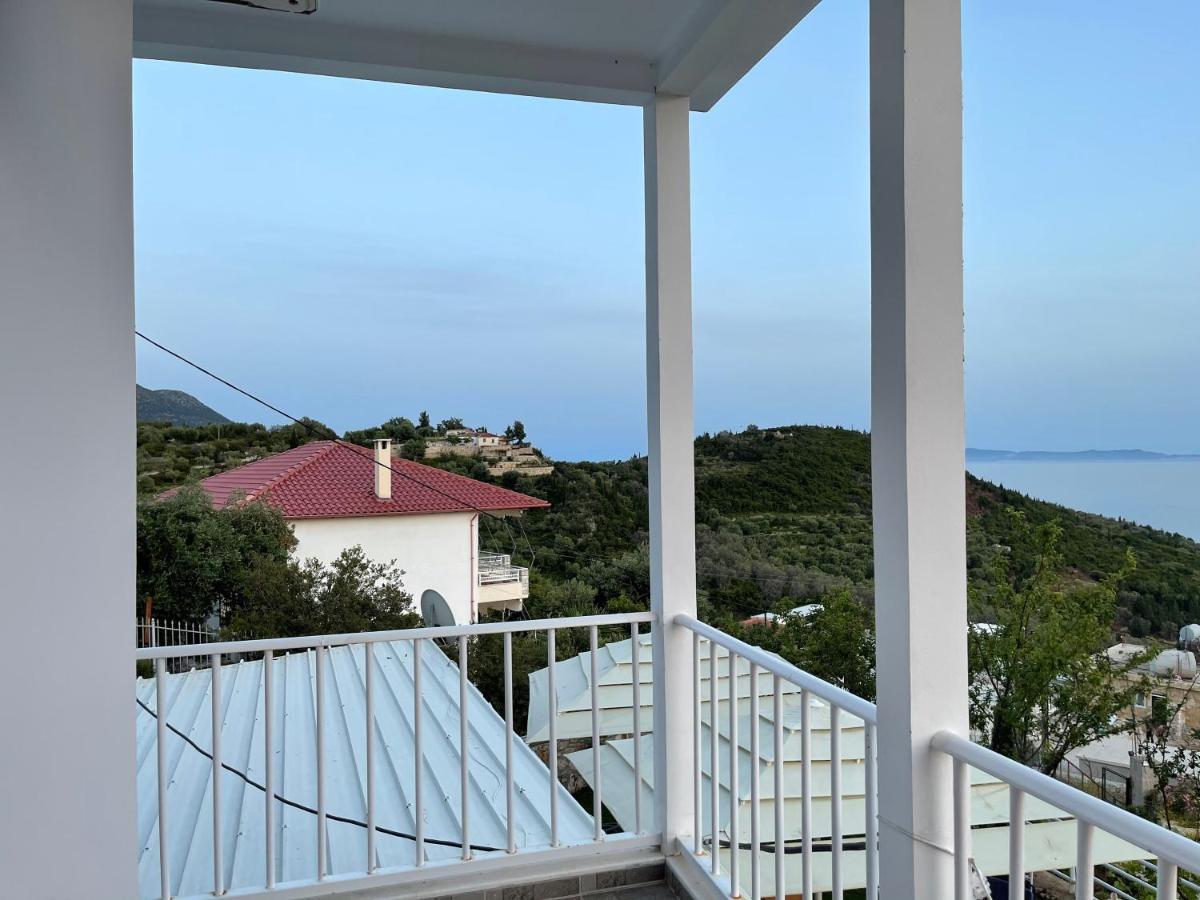 Persephone Hotel Himare Luaran gambar