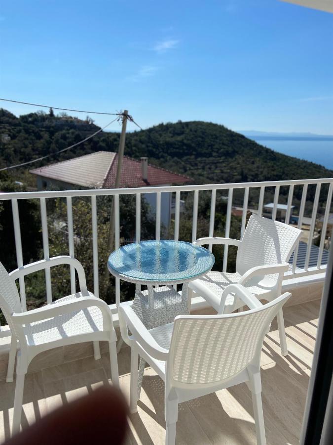 Persephone Hotel Himare Luaran gambar