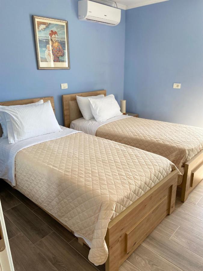 Persephone Hotel Himare Luaran gambar