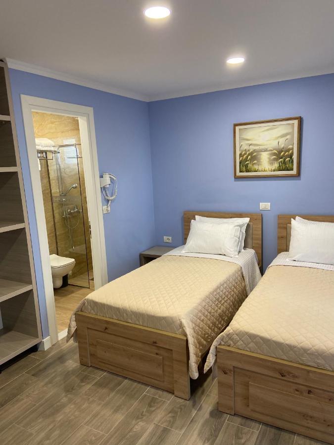 Persephone Hotel Himare Luaran gambar
