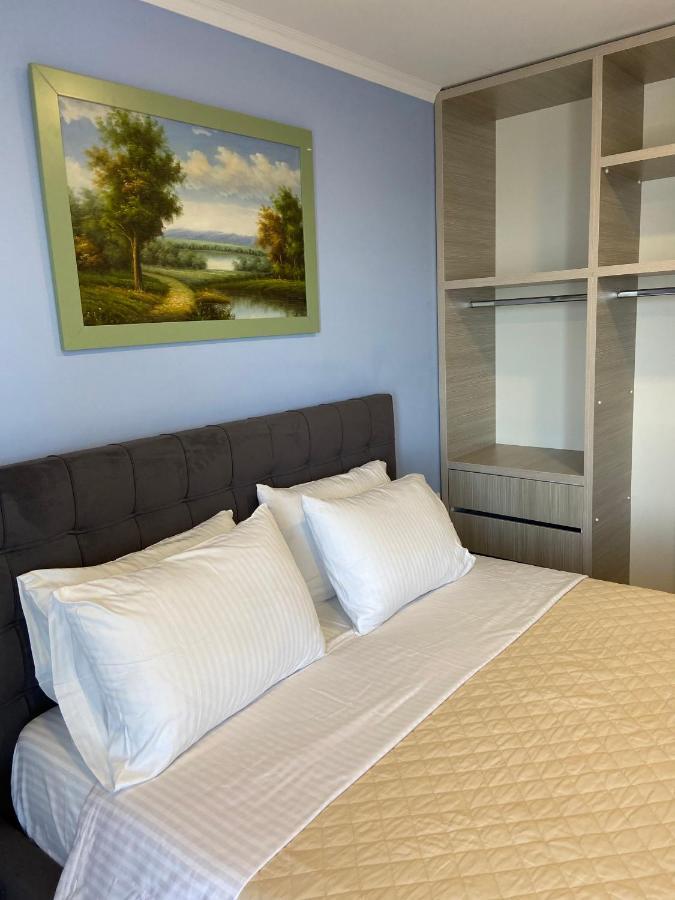 Persephone Hotel Himare Luaran gambar