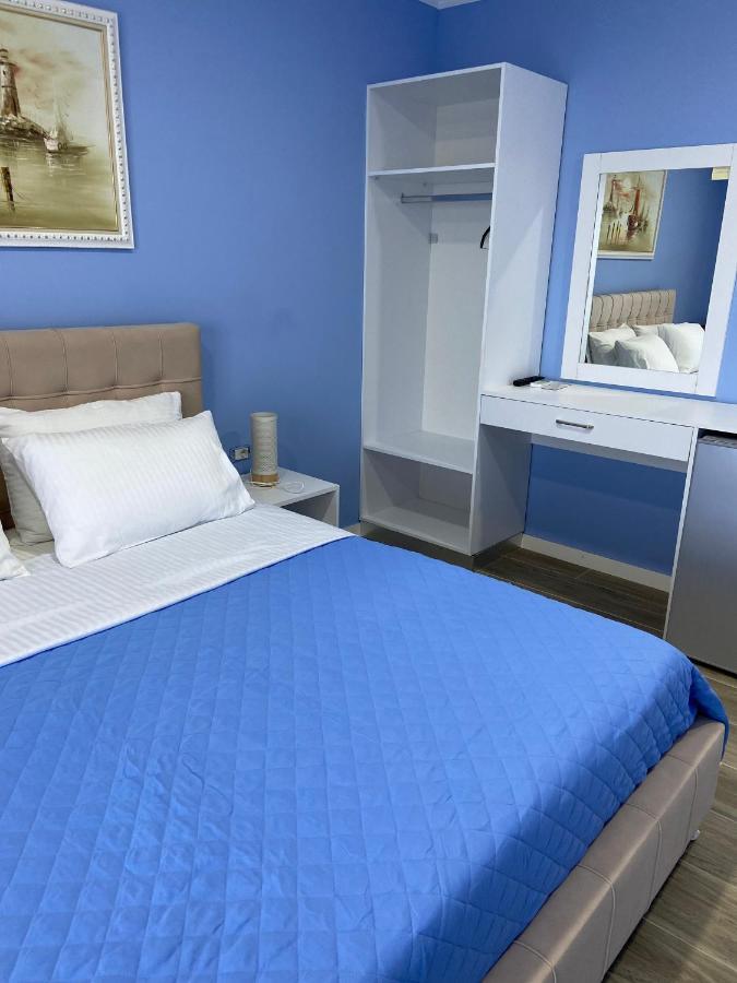 Persephone Hotel Himare Luaran gambar
